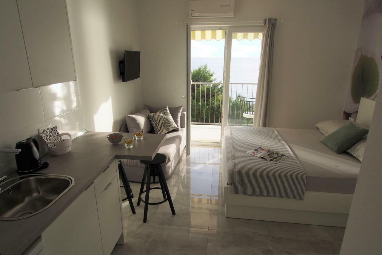 Vila Snjezana Tučepi Exterior foto